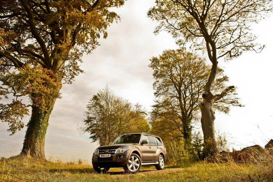  Mitsubishi Shogun 2012 года  (UK) (фото 3 из 17)